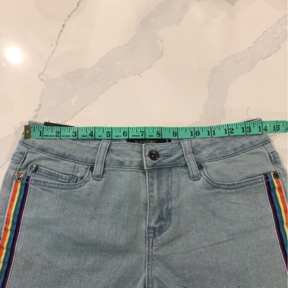 NWT Hot Topics BlackHeart Jean Shorts - Picture 6 of 14